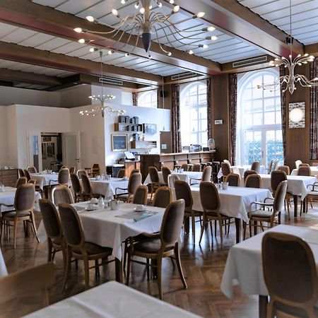 Hotel Gasthof Zum Storch Шлюссельфельд Экстерьер фото